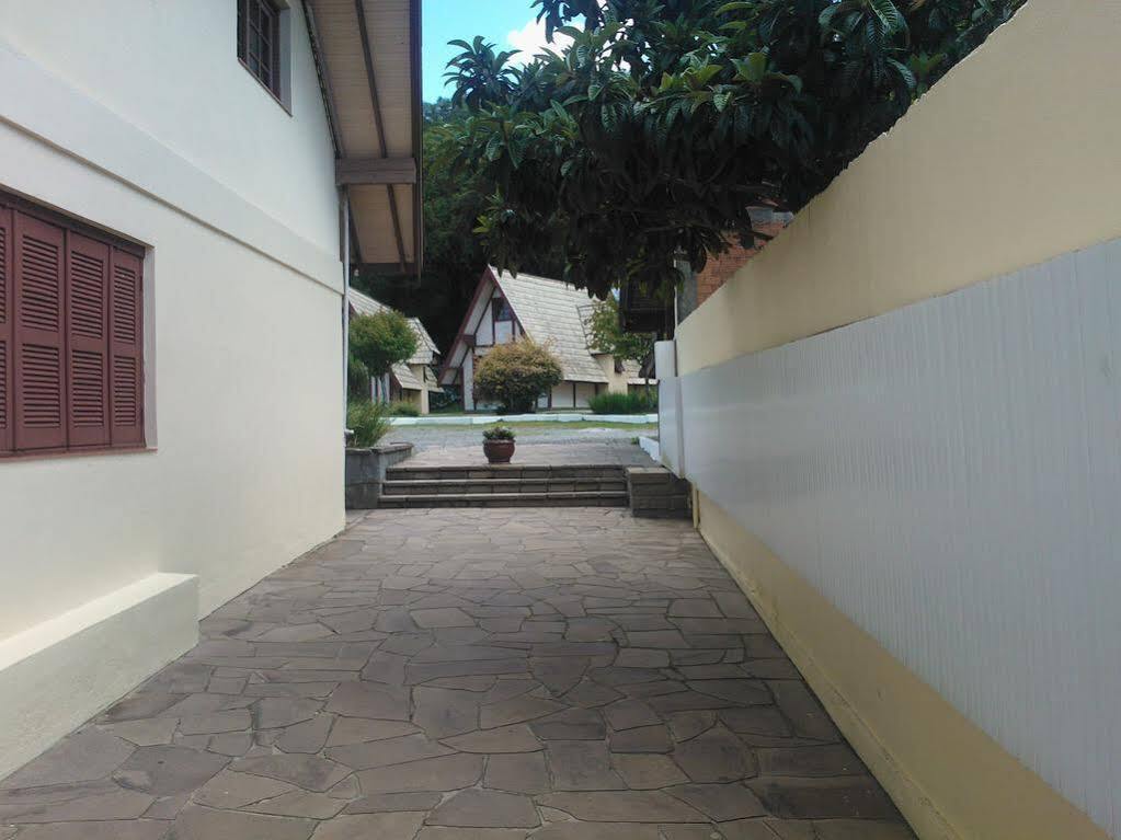 Flores Inn