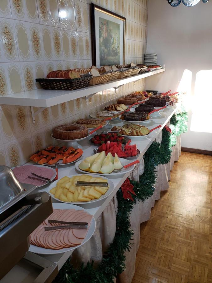 Flores Inn